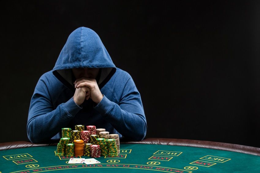 Chơi Poker có cần tính nhẫn lại không? | Diễn Đàn Poker Việt Nam