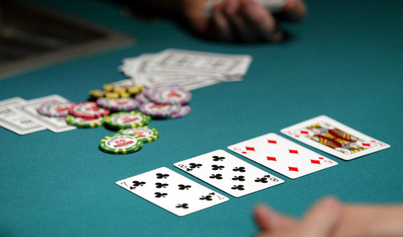 Cách chơi Omaha Poker đơn giản, được chuyên gia tư vấn