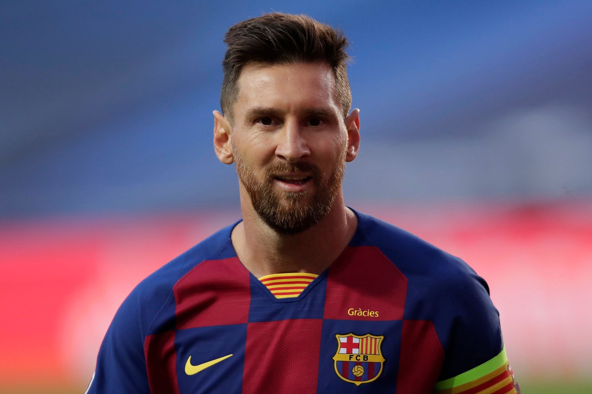 Messi bao nhiêu tuổi? Đá cho đội nào? Tài sản, thu nhập của Messi?